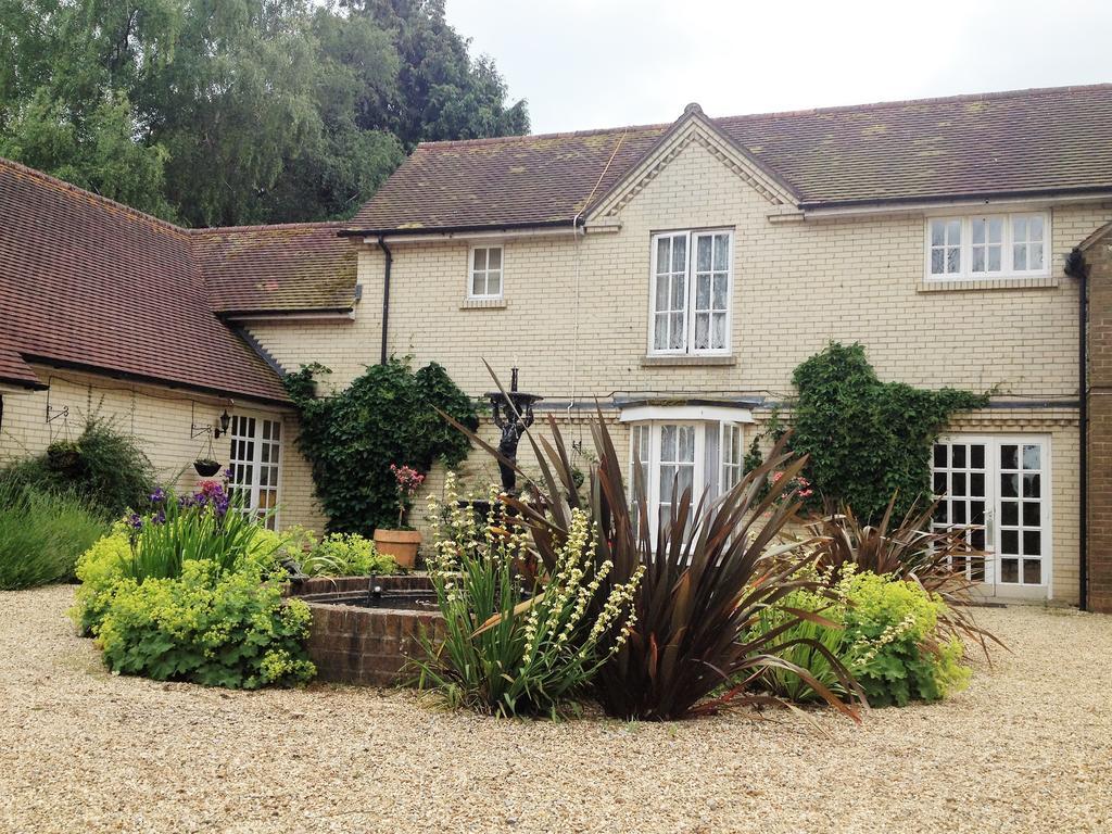 Esseborne Manor Hotel Hurstbourne Tarrant Buitenkant foto