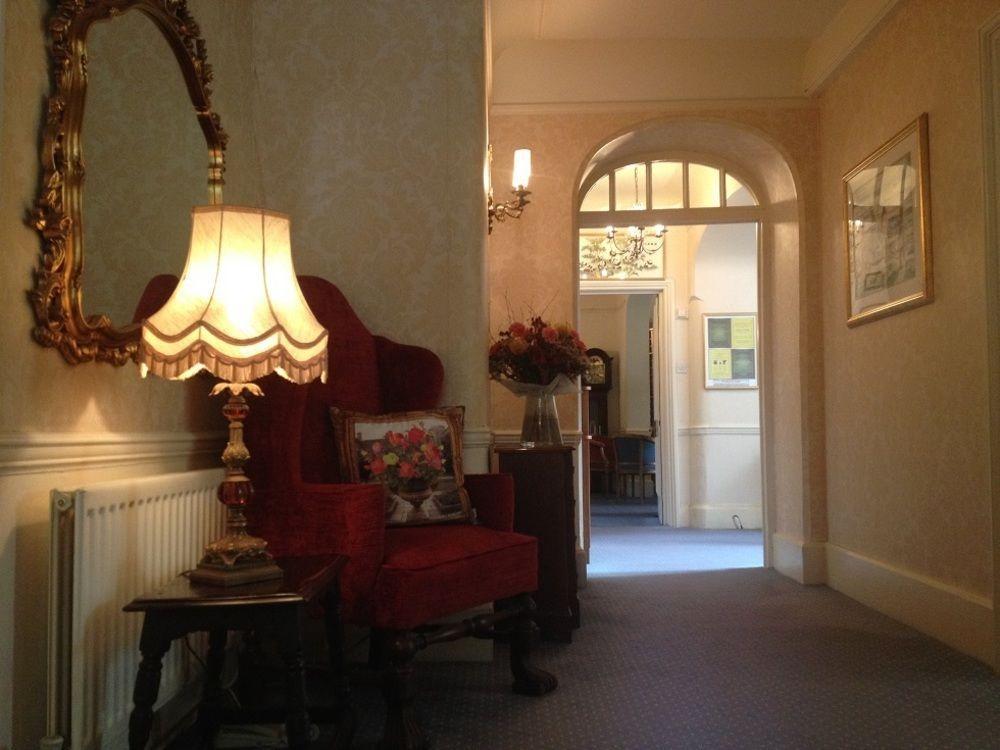 Esseborne Manor Hotel Hurstbourne Tarrant Buitenkant foto