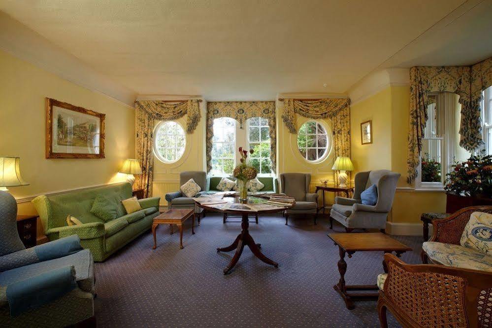 Esseborne Manor Hotel Hurstbourne Tarrant Buitenkant foto