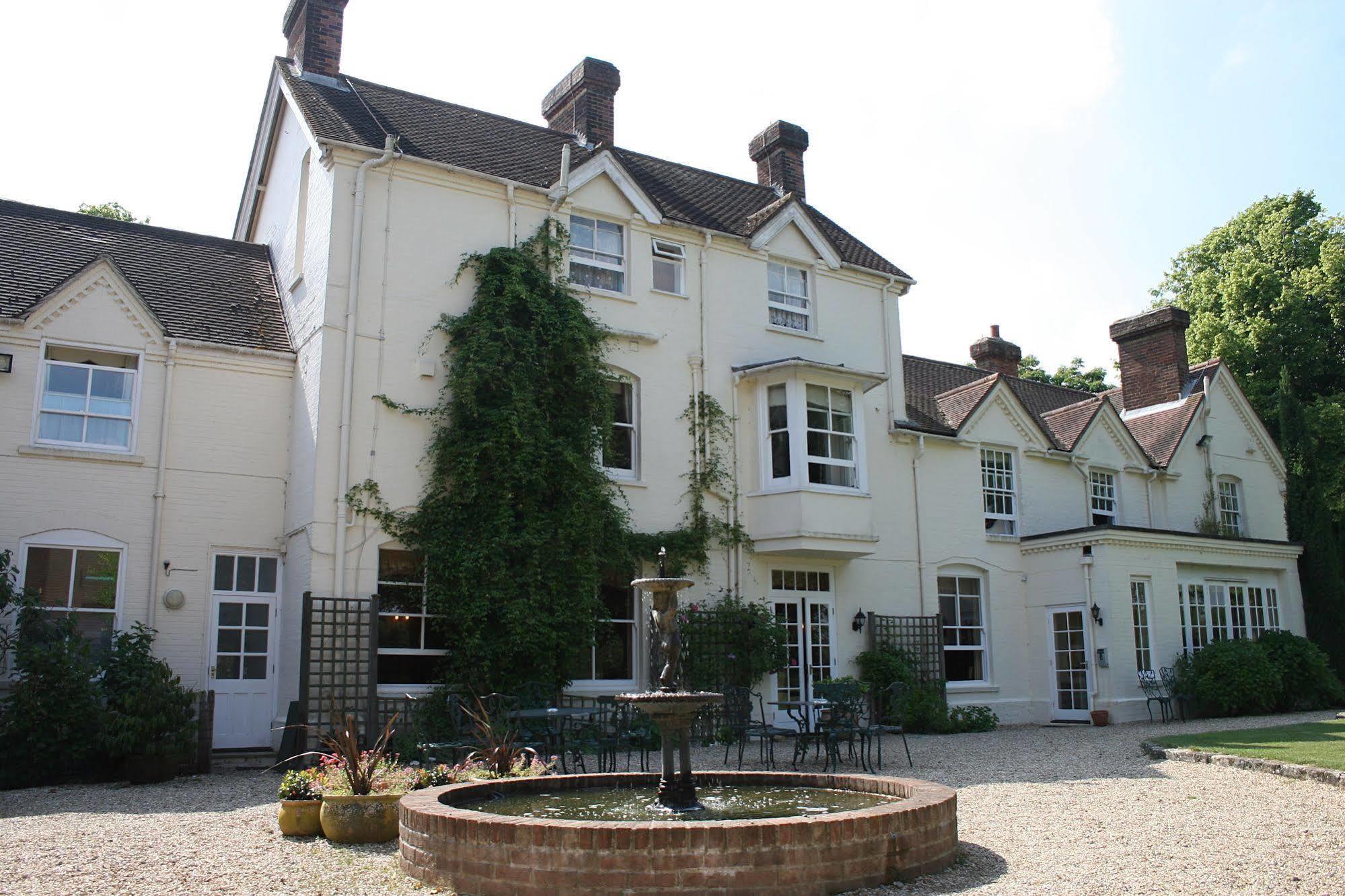 Esseborne Manor Hotel Hurstbourne Tarrant Buitenkant foto