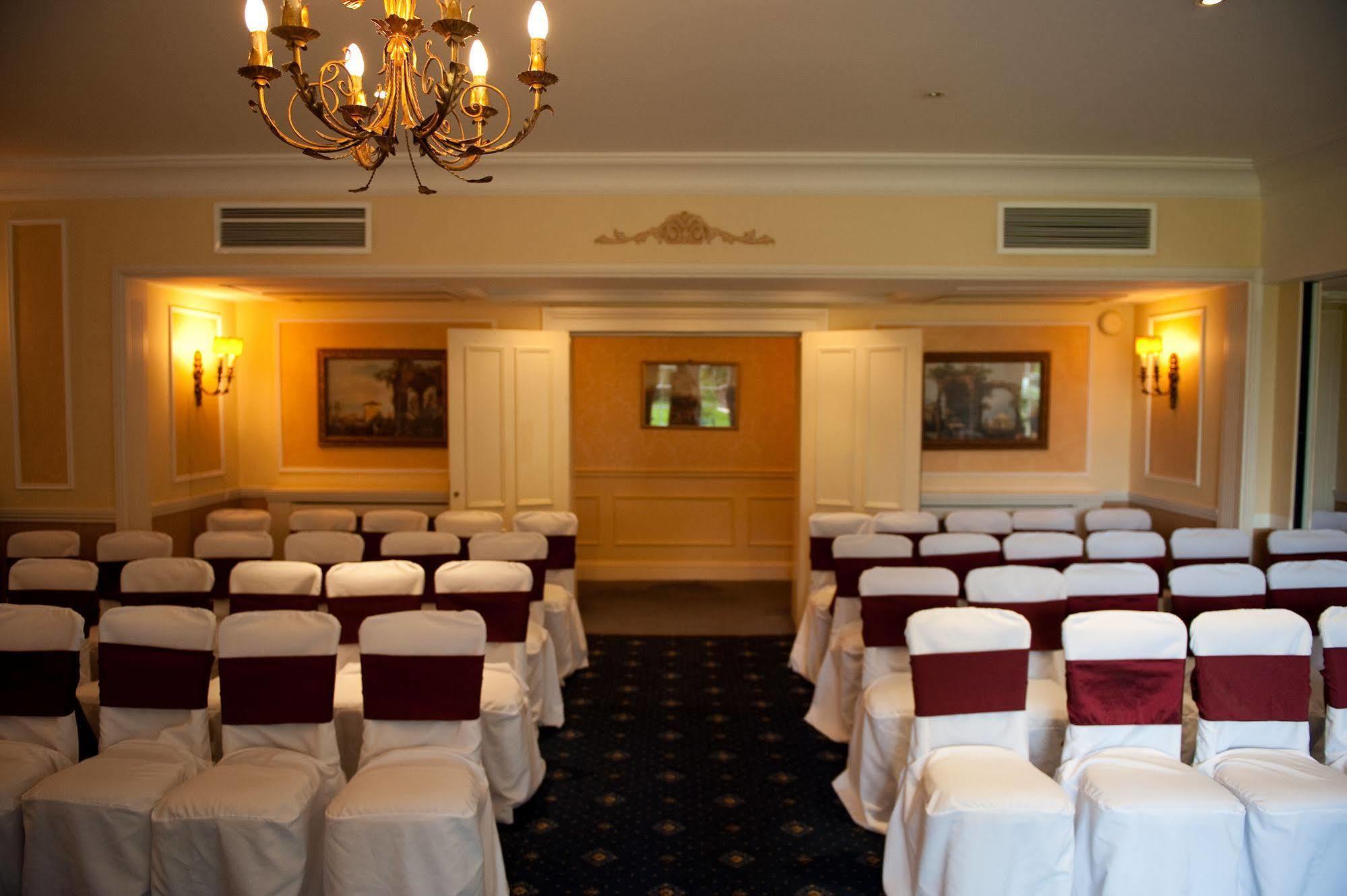 Esseborne Manor Hotel Hurstbourne Tarrant Buitenkant foto