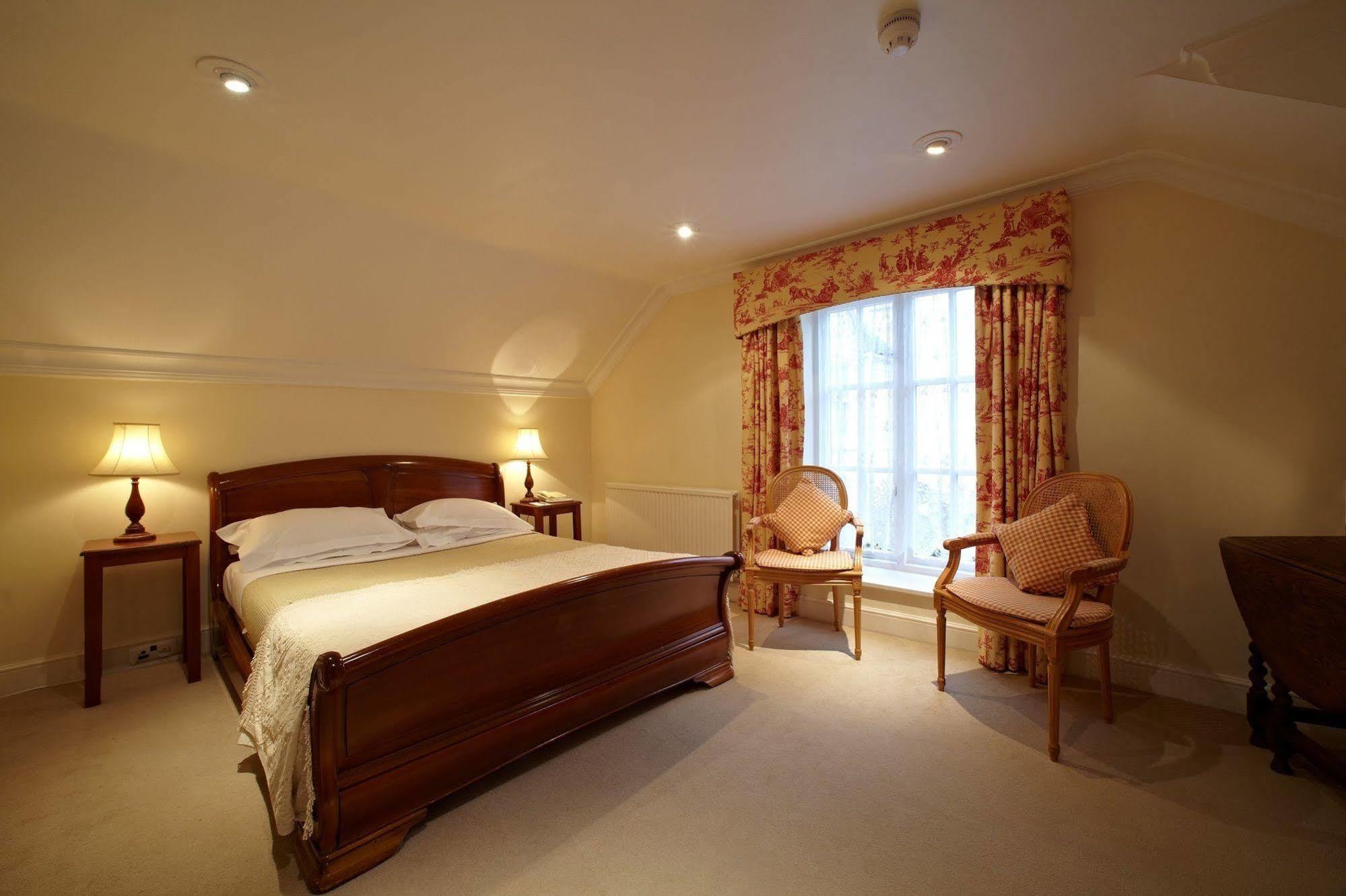 Esseborne Manor Hotel Hurstbourne Tarrant Buitenkant foto