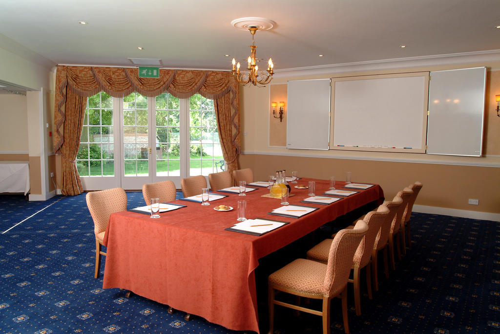 Esseborne Manor Hotel Hurstbourne Tarrant Buitenkant foto