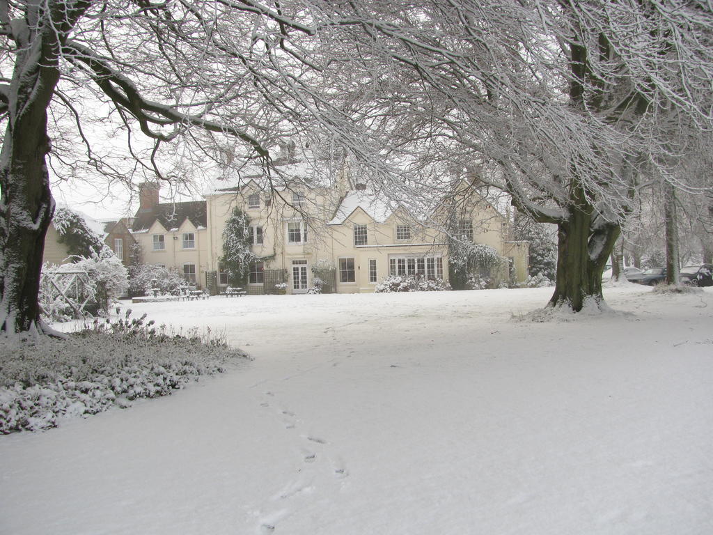 Esseborne Manor Hotel Hurstbourne Tarrant Buitenkant foto